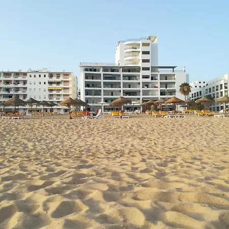 Beachfront Flat With Pool Apartment Quarteira Exterior photo