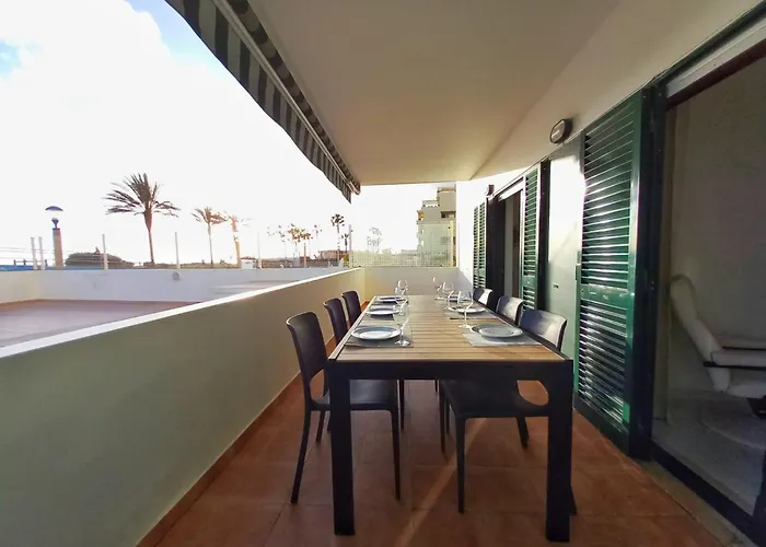 Beachfront Flat With Pool